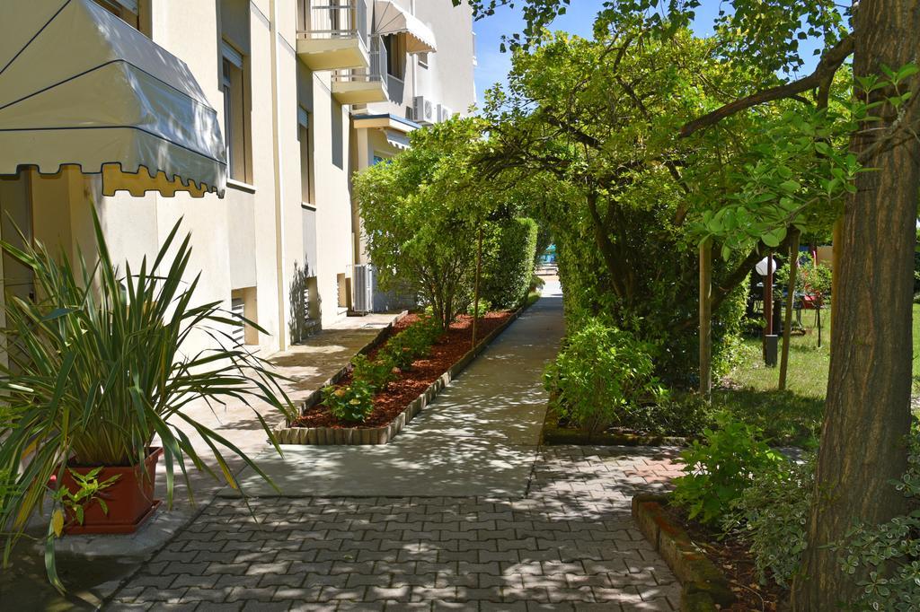 Hotel Janeiro Frontemare Lido di Jesolo Exterior photo