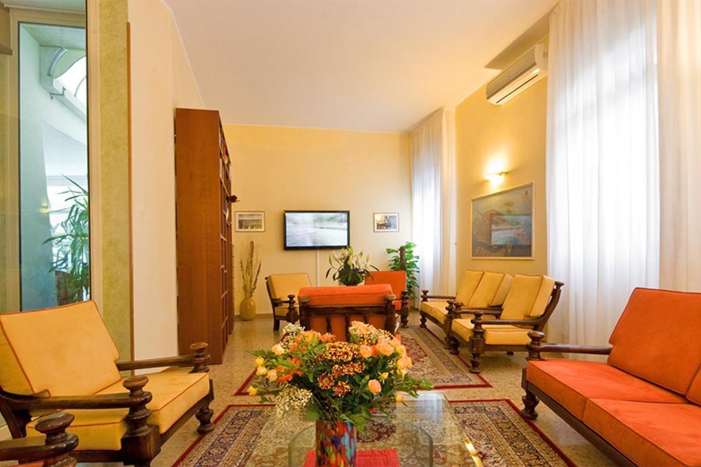 Hotel Janeiro Frontemare Lido di Jesolo Exterior photo